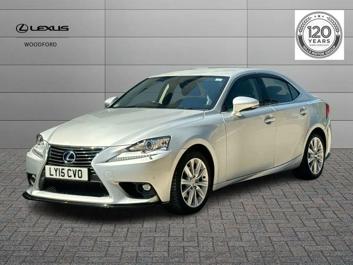 2015-lexus-is-300h-25-executive-edition-big-6
