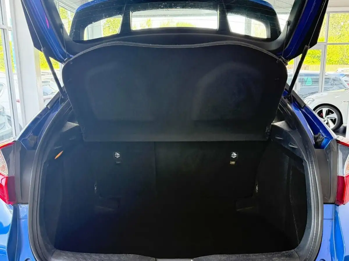 2017-toyota-c-hr-18-vvt-i-icon-big-19
