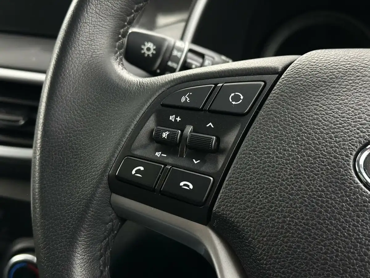 2019-hyundai-tucson-16crdi-premium-136ps-dct-big-13