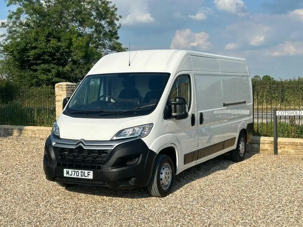 2020-citroen-relay-22bluehdi-35-l3h2-enterprise-panel-big-21