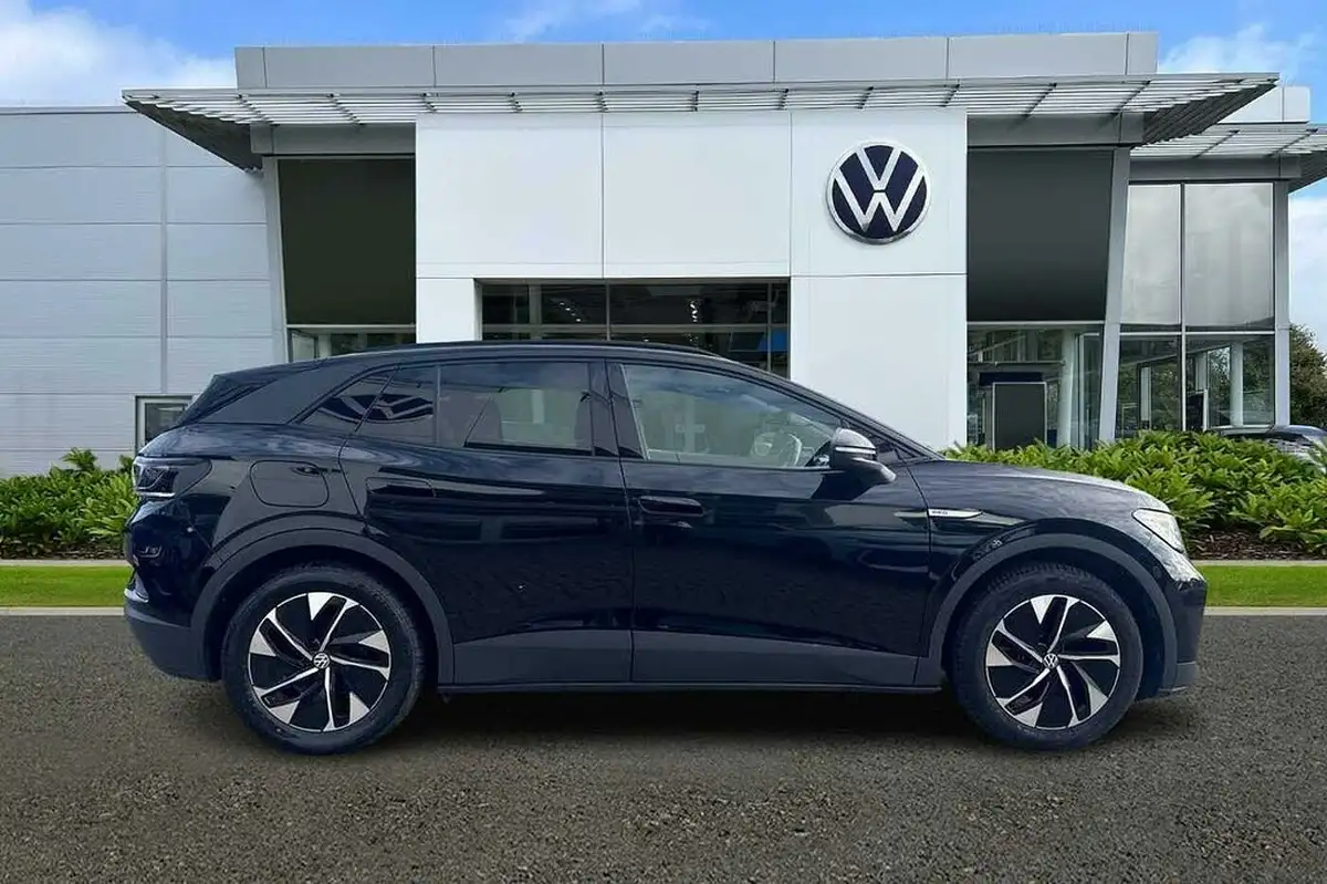 2022-volkswagen-id4-e-family-204ps-performance-big-3