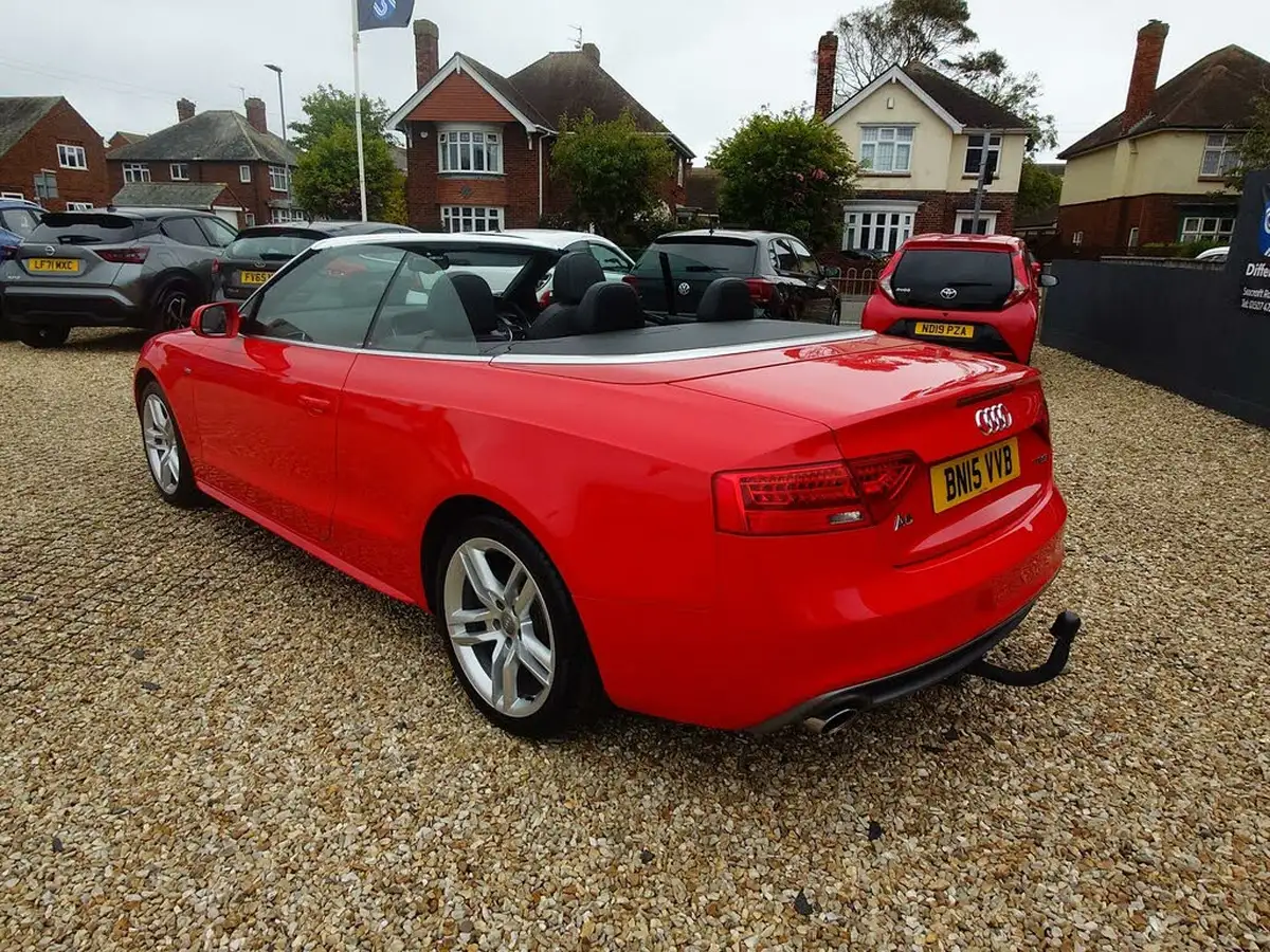 2015-audi-a5-18-s-line-cabriolet-2d-big-3