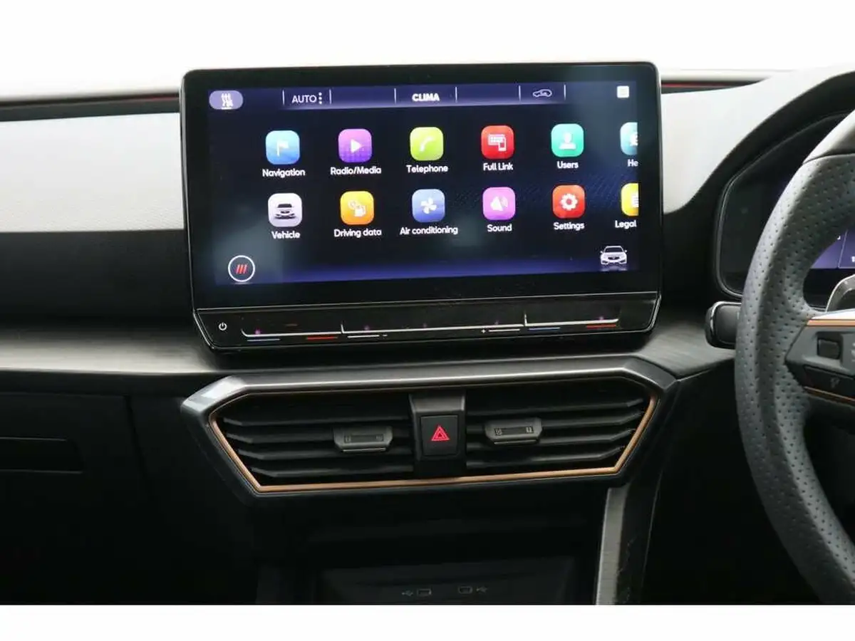 2024-cupra-leon-nf-14-e-hybrid-vz2-design-edition-estate-big-10