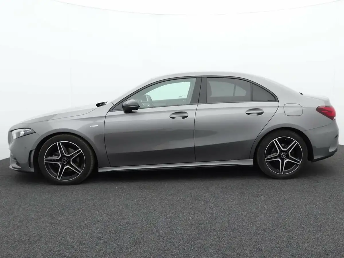 2022-mercedes-benz-a-class-13-a180-amg-line-executive-edition-saloon-4d-7g-dct-big-4