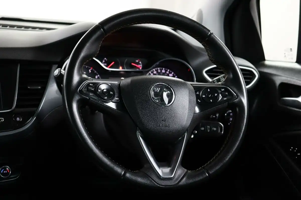 2020-vauxhall-crossland-x-12-elite-130ps-turbo-auto-big-43