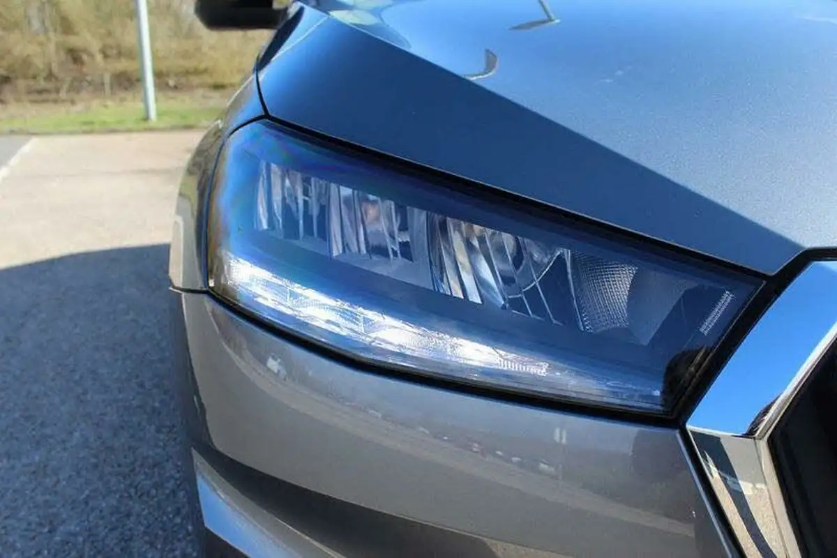 2022-skoda-fabia-10-tsi-colour-edition-95ps-big-9