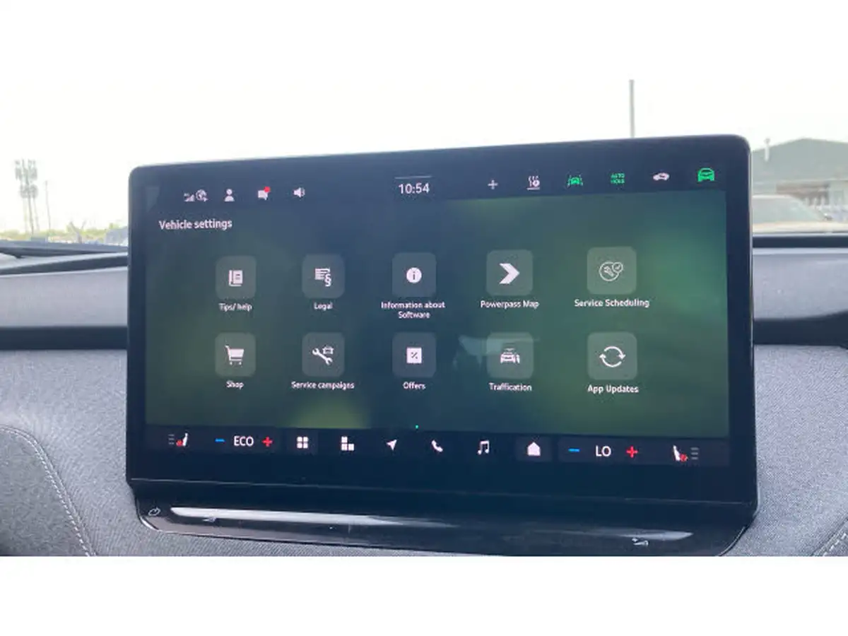 2025-skoda-enyaq-e-85-edition-82-kwh-station-wagon-big-28