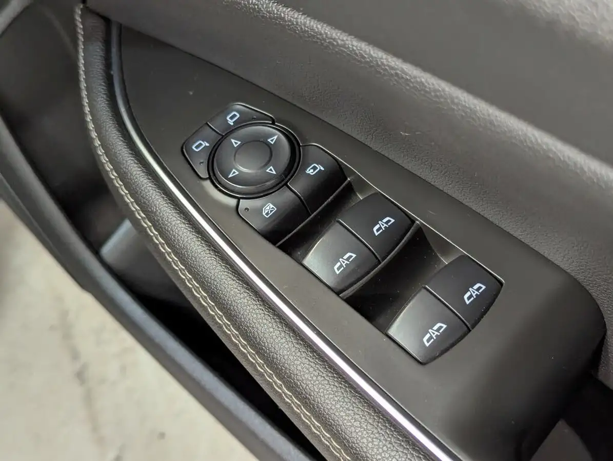2019-vauxhall-insignia-grand-sport-15-turbo-tech-line-nav-auto-big-14