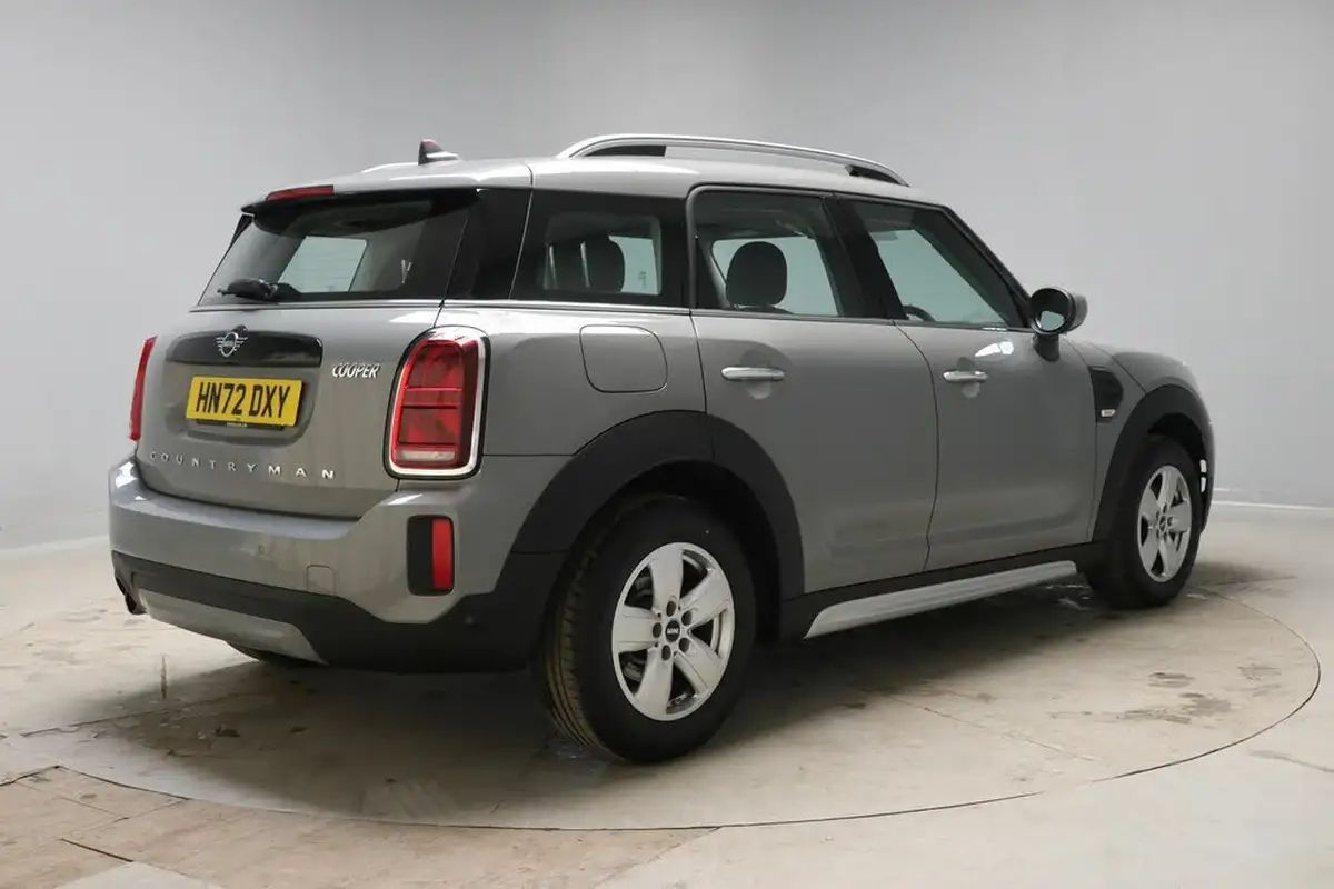 2022-mini-countryman-15-cooper-classic-big-10