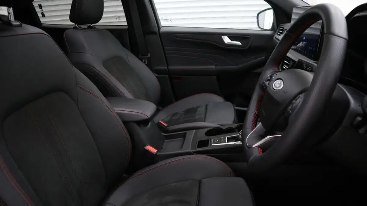 2024-ford-kuga-25t-st-line-x-183ps-awd-fhev-big-7