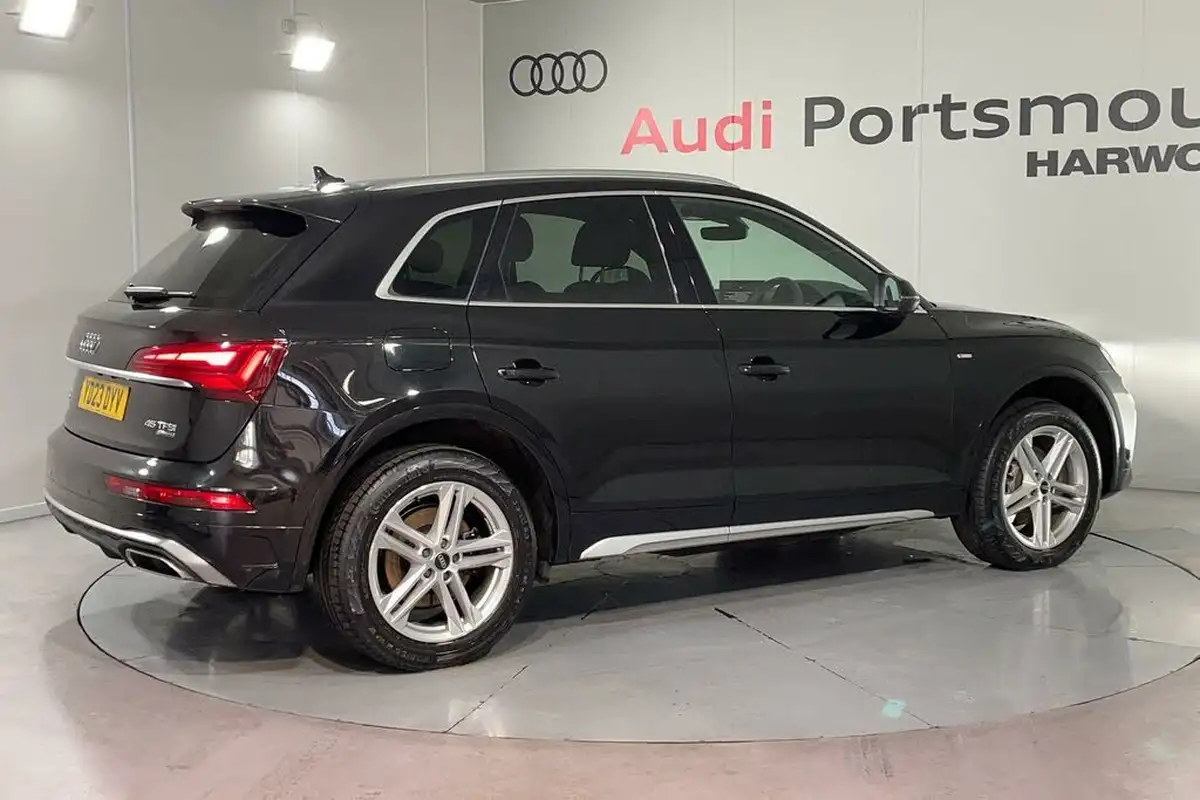 2023-audi-q5-20-45-tfsi-s-line-station-wagon-big-48