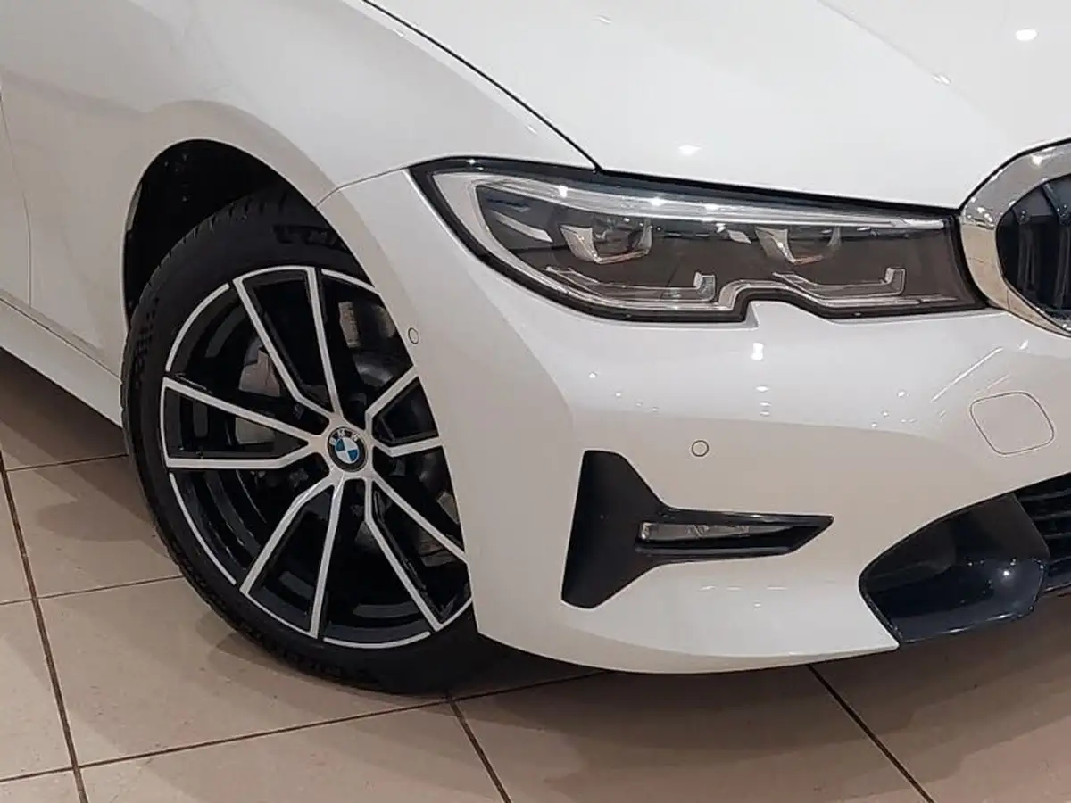 2020-bmw-3-series-big-8