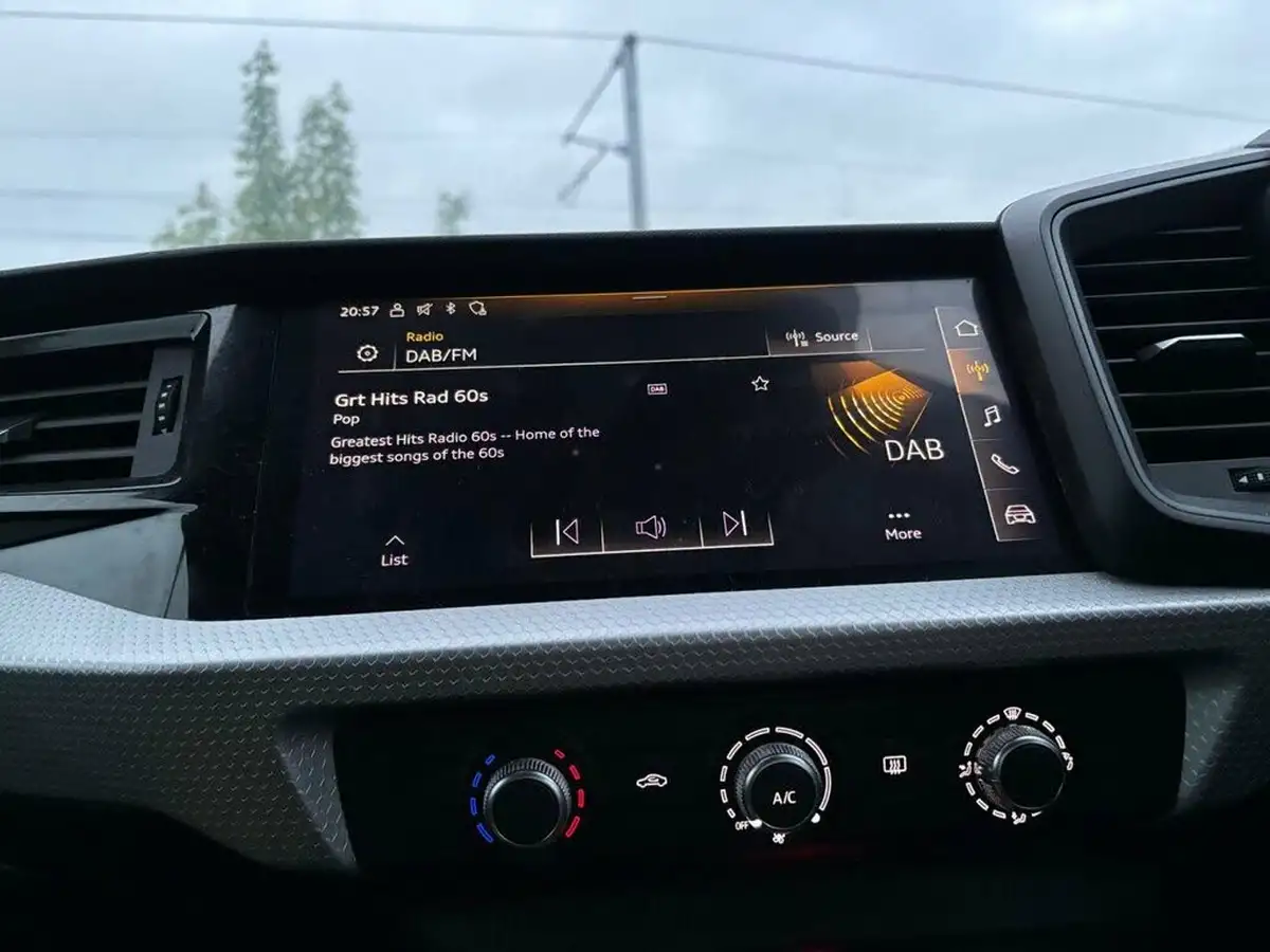 2023-audi-a1-10-25-tfsi-s-line-tronic-big-20