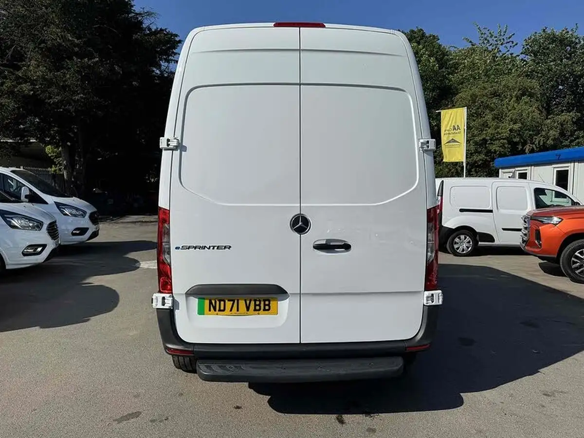 2021-mercedes-benz-sprinter-e-esprinter-l2h2-progressive-dc-80kw-big-7