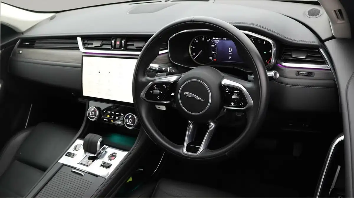 2022-jaguar-f-pace-20-d200-s-big-8
