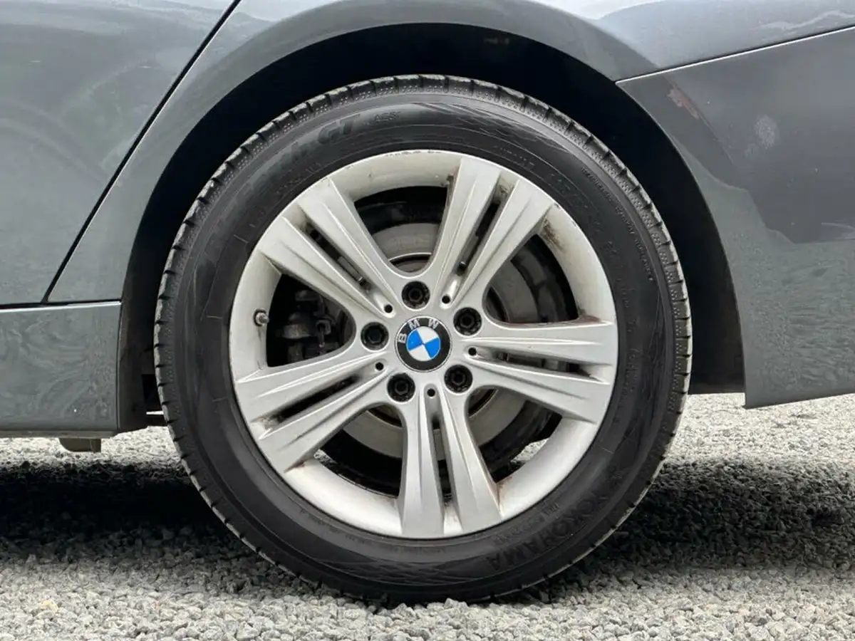 2017-bmw-3-series-15-318i-sport-touring-5d-auto-big-30