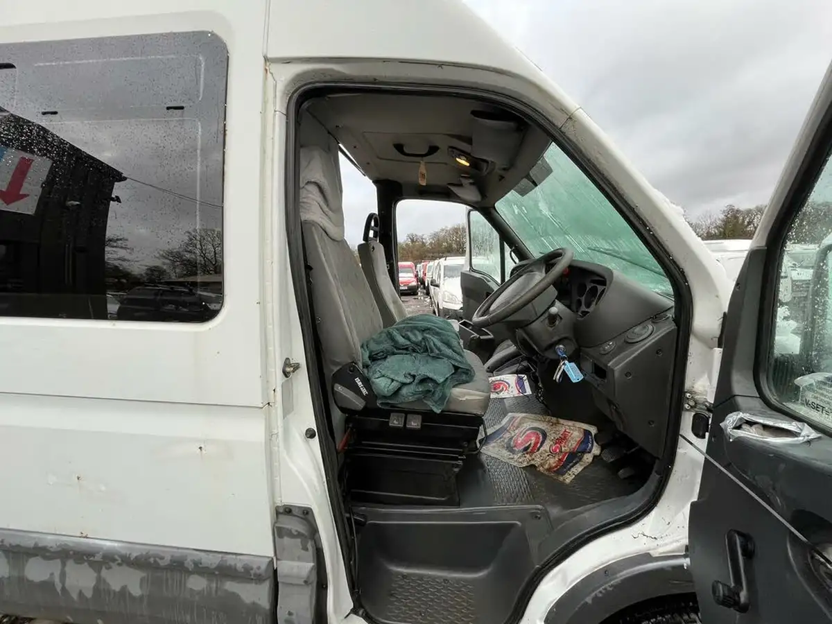 2002-iveco-daily-s-class-28td-35s11-120-big-21