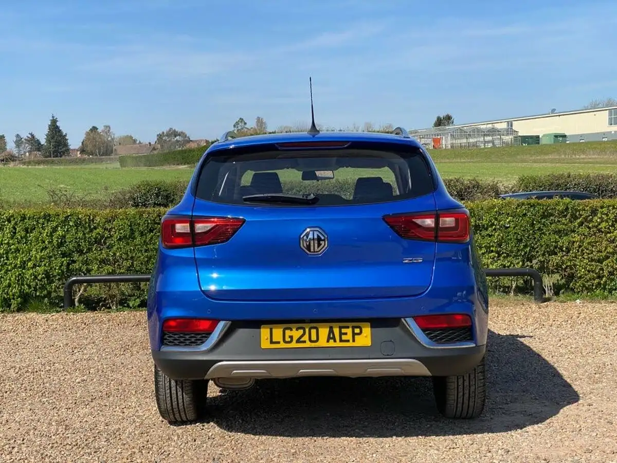 2020-mg-zs-suv-10t-gdi-exclusive-111ps-big-5