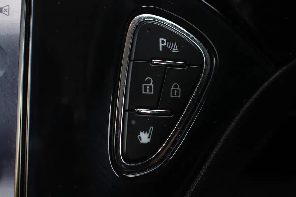 2015-vauxhall-corsa-14i-16v-turbo-sri-vx-line-3d-big-35