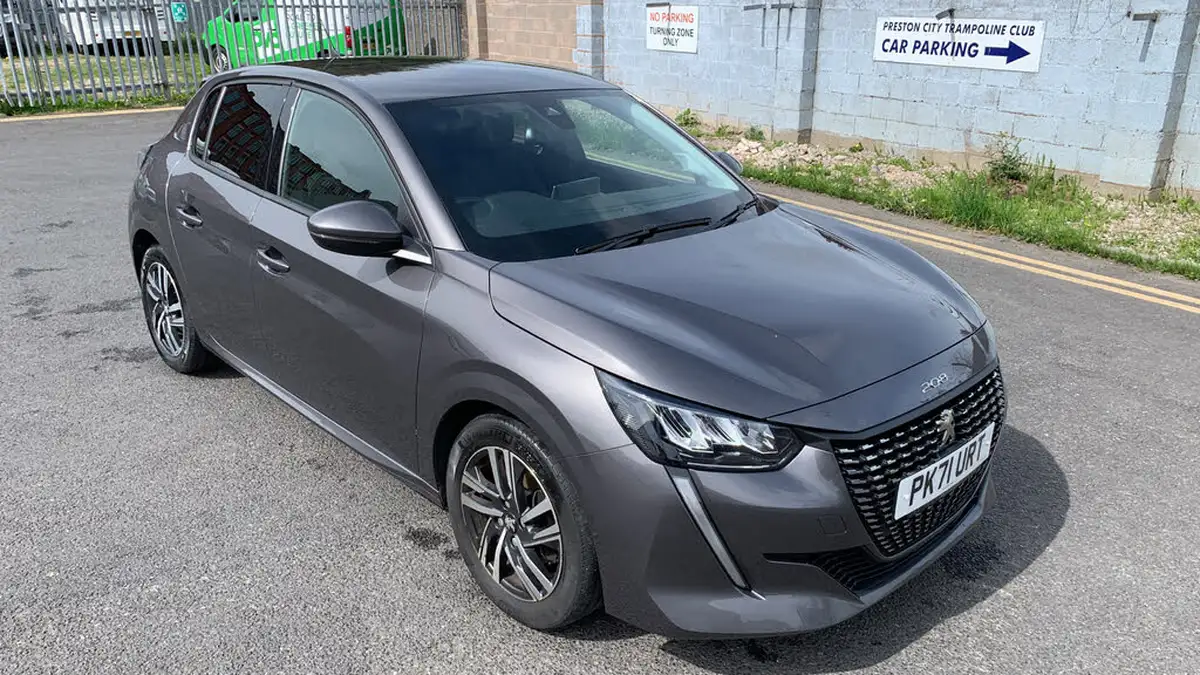 2021-peugeot-208-12-puretech-allure-100bhp-big-17