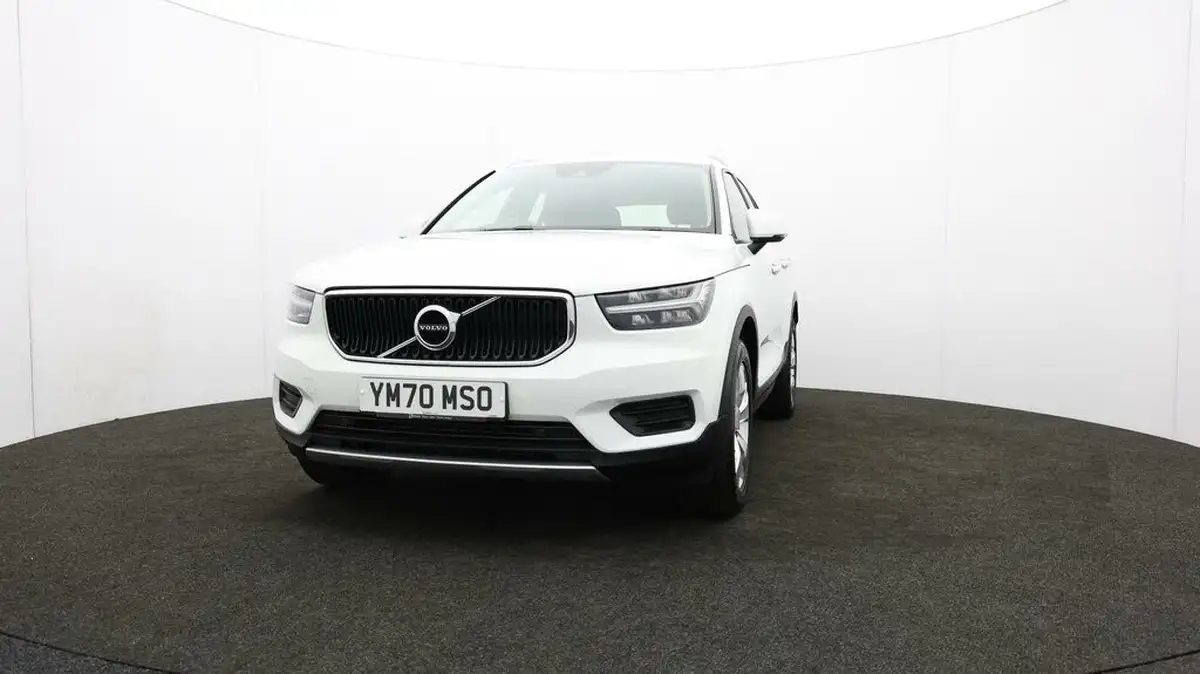 2020-volvo-xc40-20td-d3-momentum-geartronic-big-55