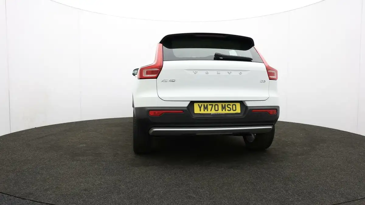 2020-volvo-xc40-20td-d3-momentum-geartronic-big-31