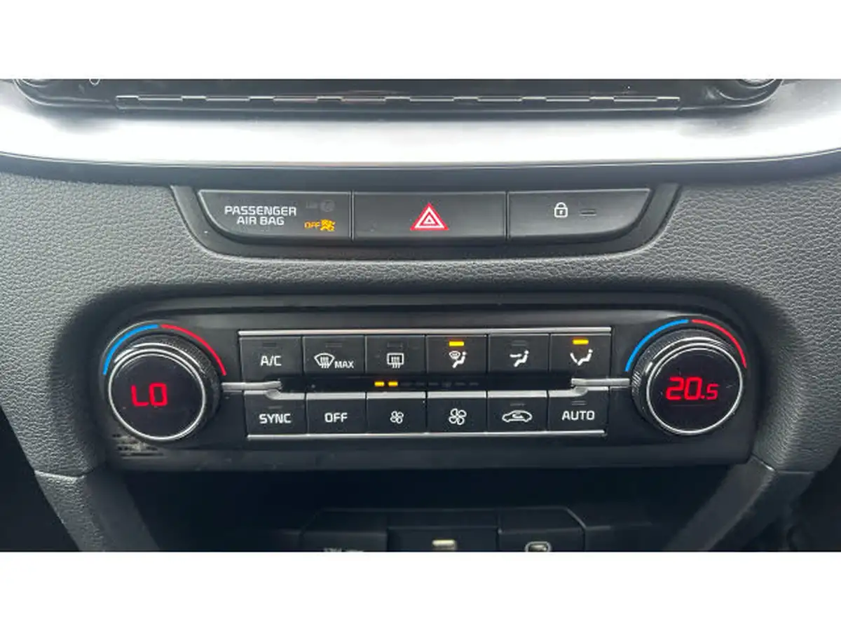 2022-kia-ceed-15-t-gdi-3-sportswagon-big-31