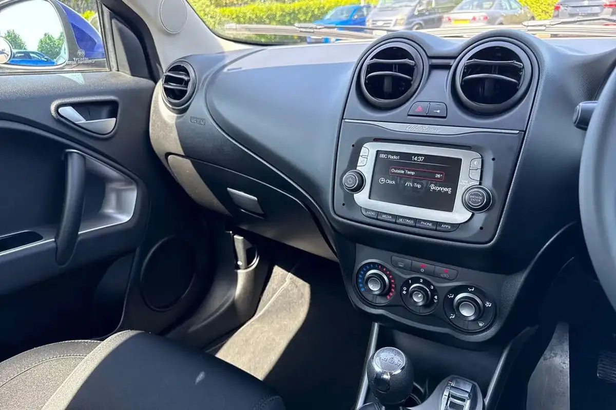 2018-alfa-romeo-mito-09-big-42