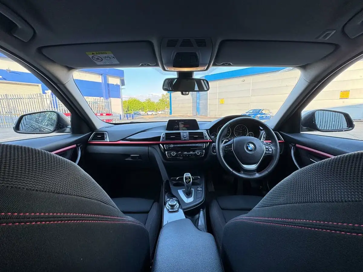 2016-bmw-3-series-20-320i-sport-saloon-4d-auto-big-2