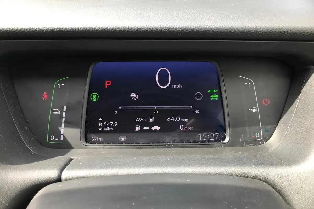 2022-honda-jazz-15-i-mmd-sr-109ps-big-10