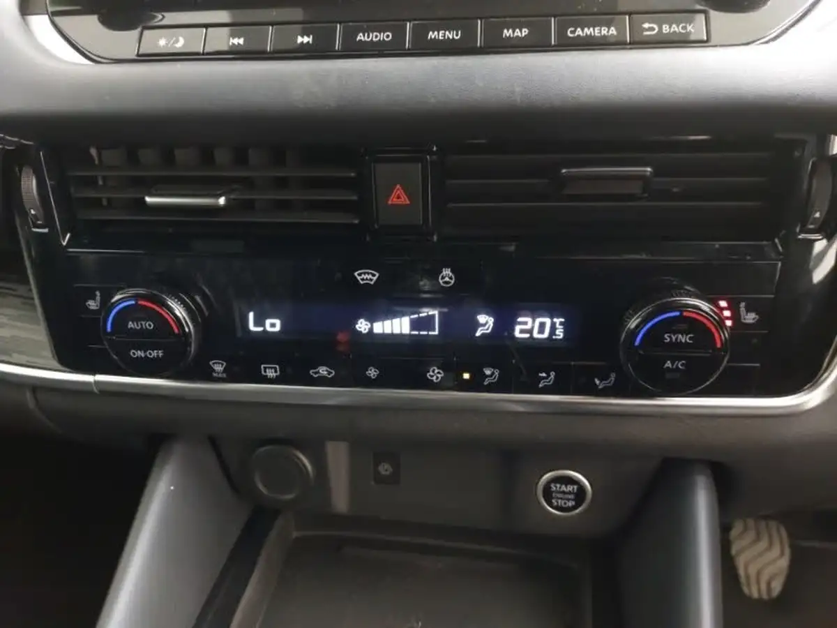 2021-nissan-qashqai-13-dig-t-tekna-big-13