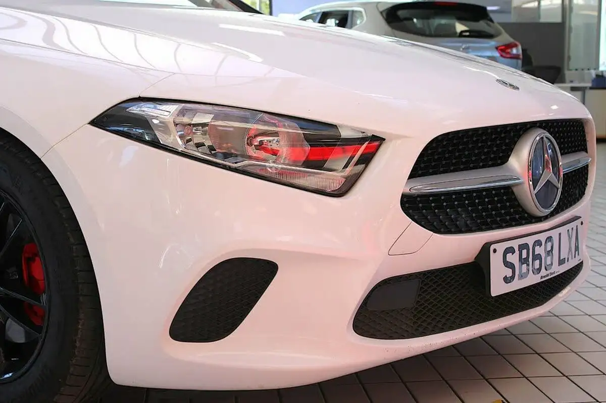 2018-mercedes-benz-a-class-15d-a180d-se-116ps-ss-7g-dct-big-5