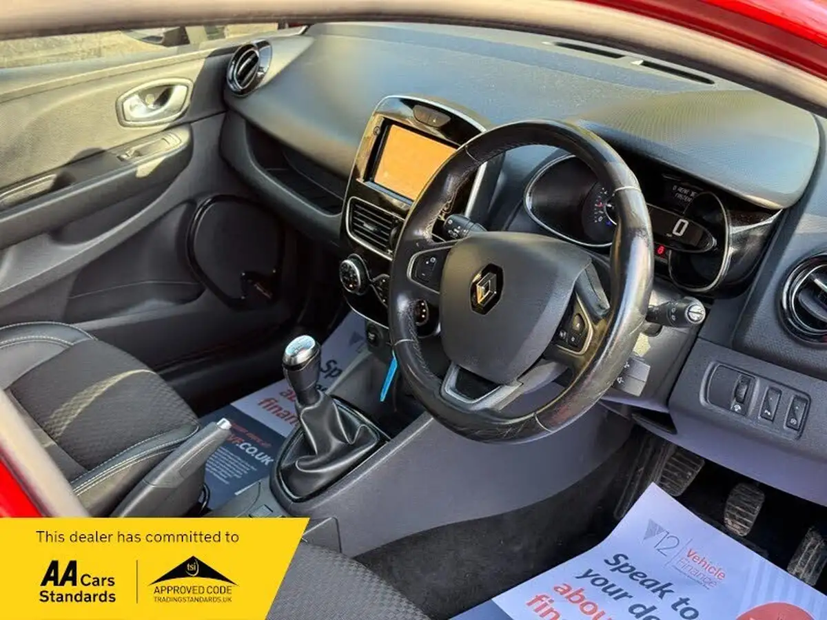 2017-renault-clio-15dci-dynamique-s-nav-90bhp-big-5