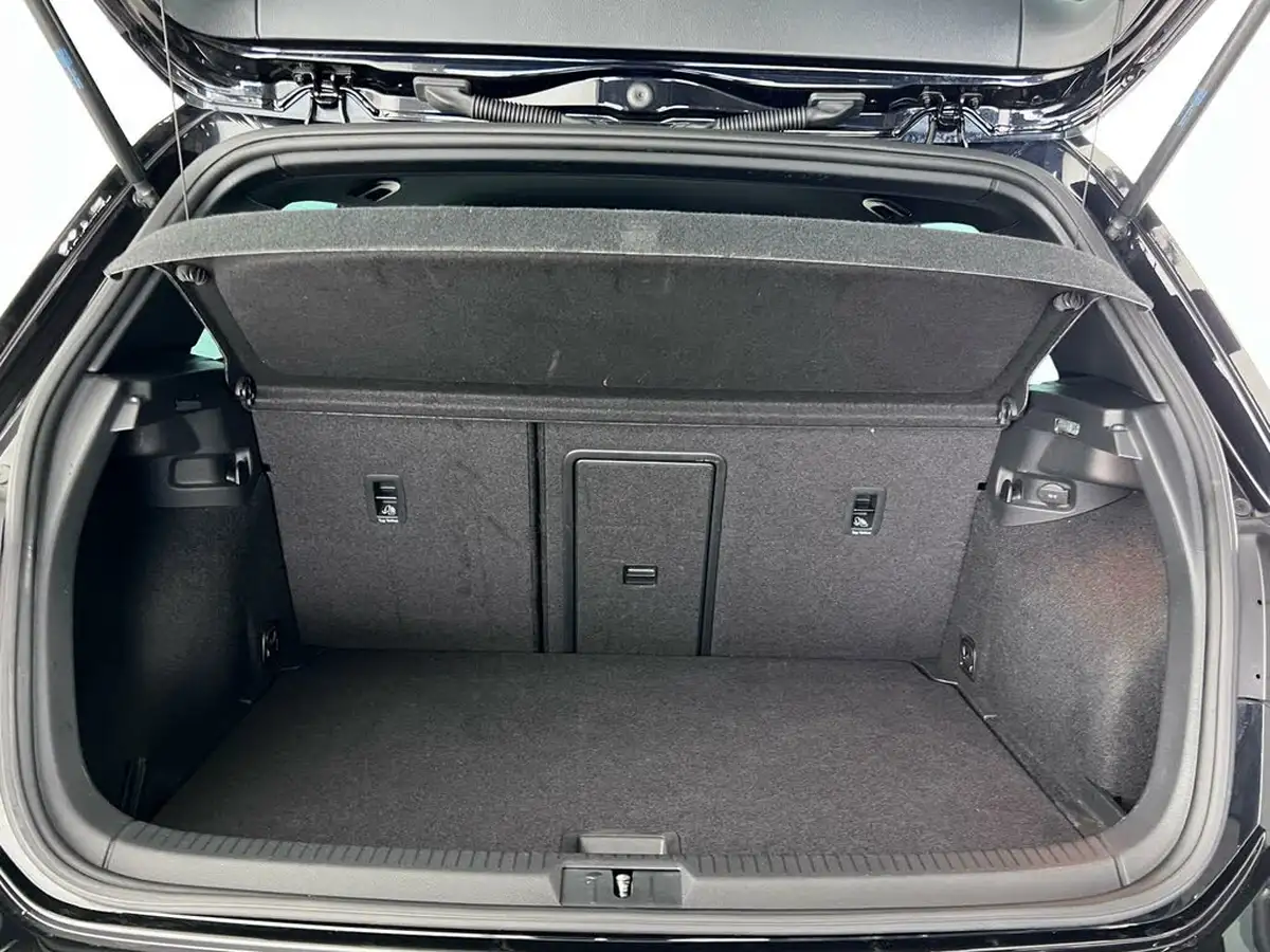 2019-volkswagen-golf-20-tsi-gti-performance-5d-dsg-big-12