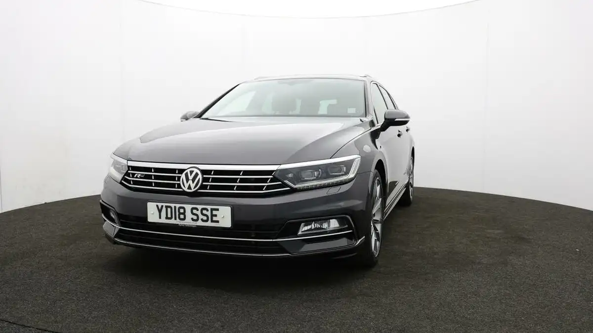2018-volkswagen-passat-20tdi-r-line-150ps-ss-estate-5d-dsg-big-55