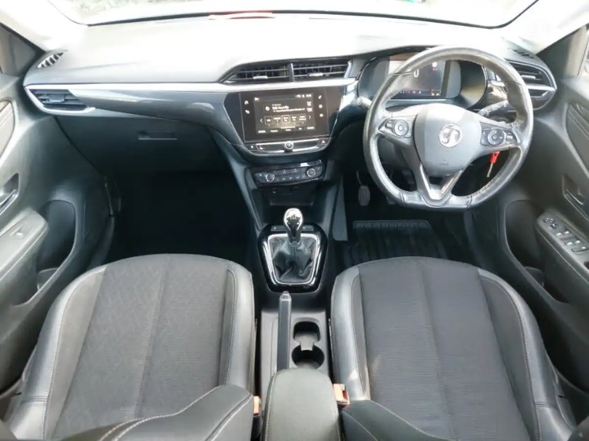 2021-vauxhall-corsa-12i-elite-nav-big-2