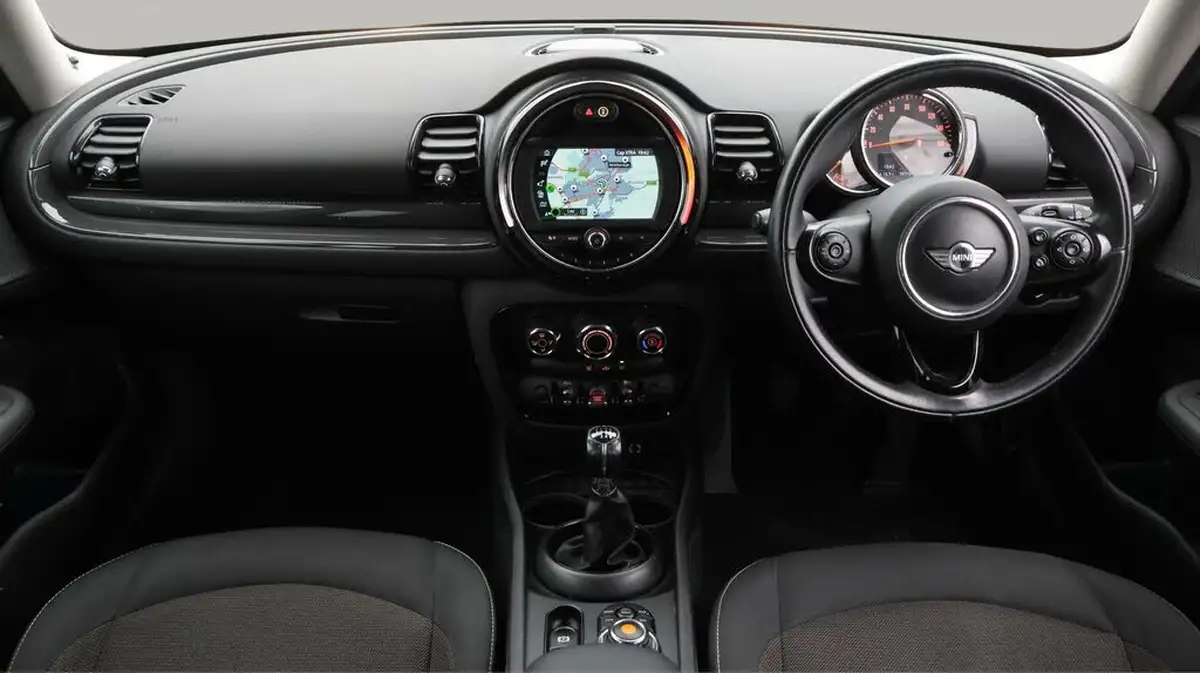 2018-mini-clubman-15-cooper-ss-big-13