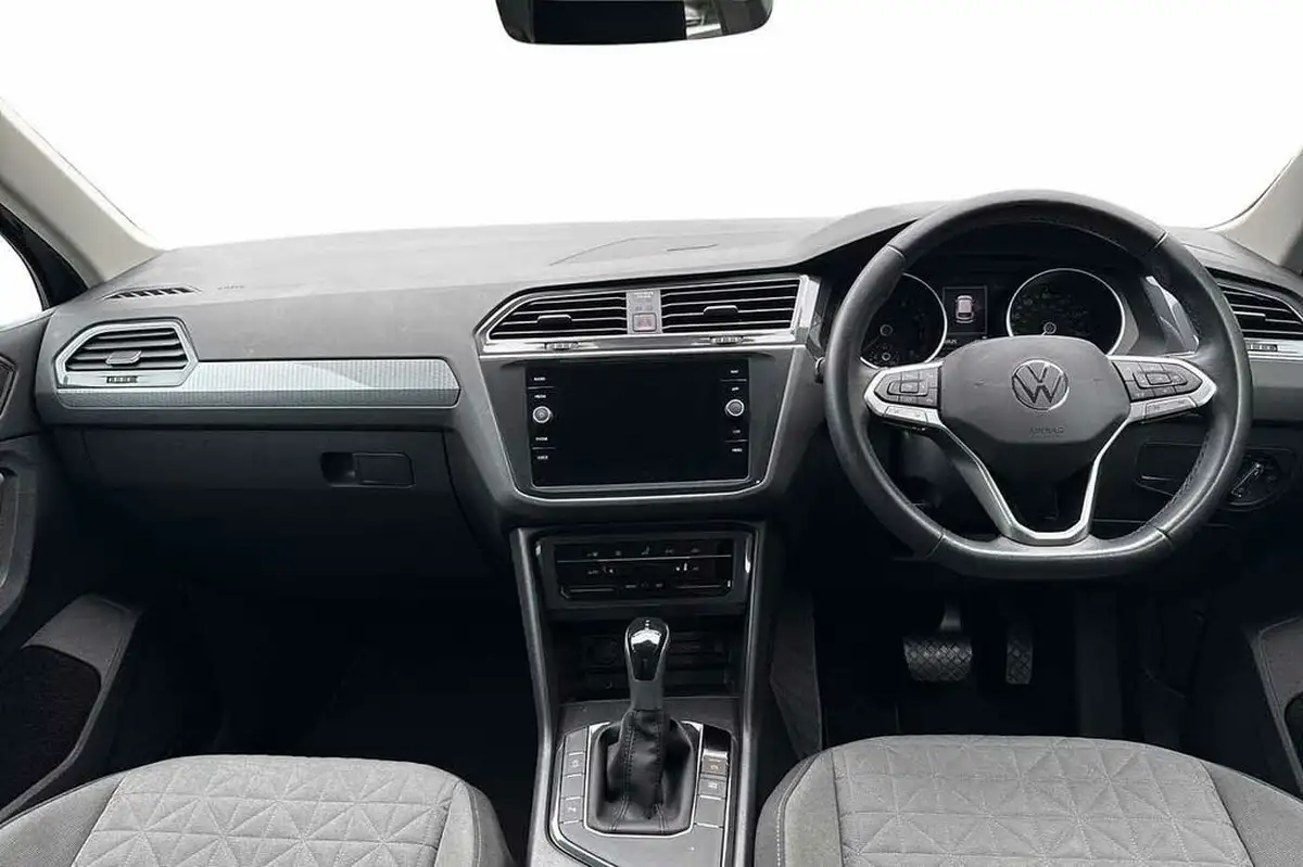 2021-volkswagen-tiguan-15-tsi-life-150ps-dsg-big-9