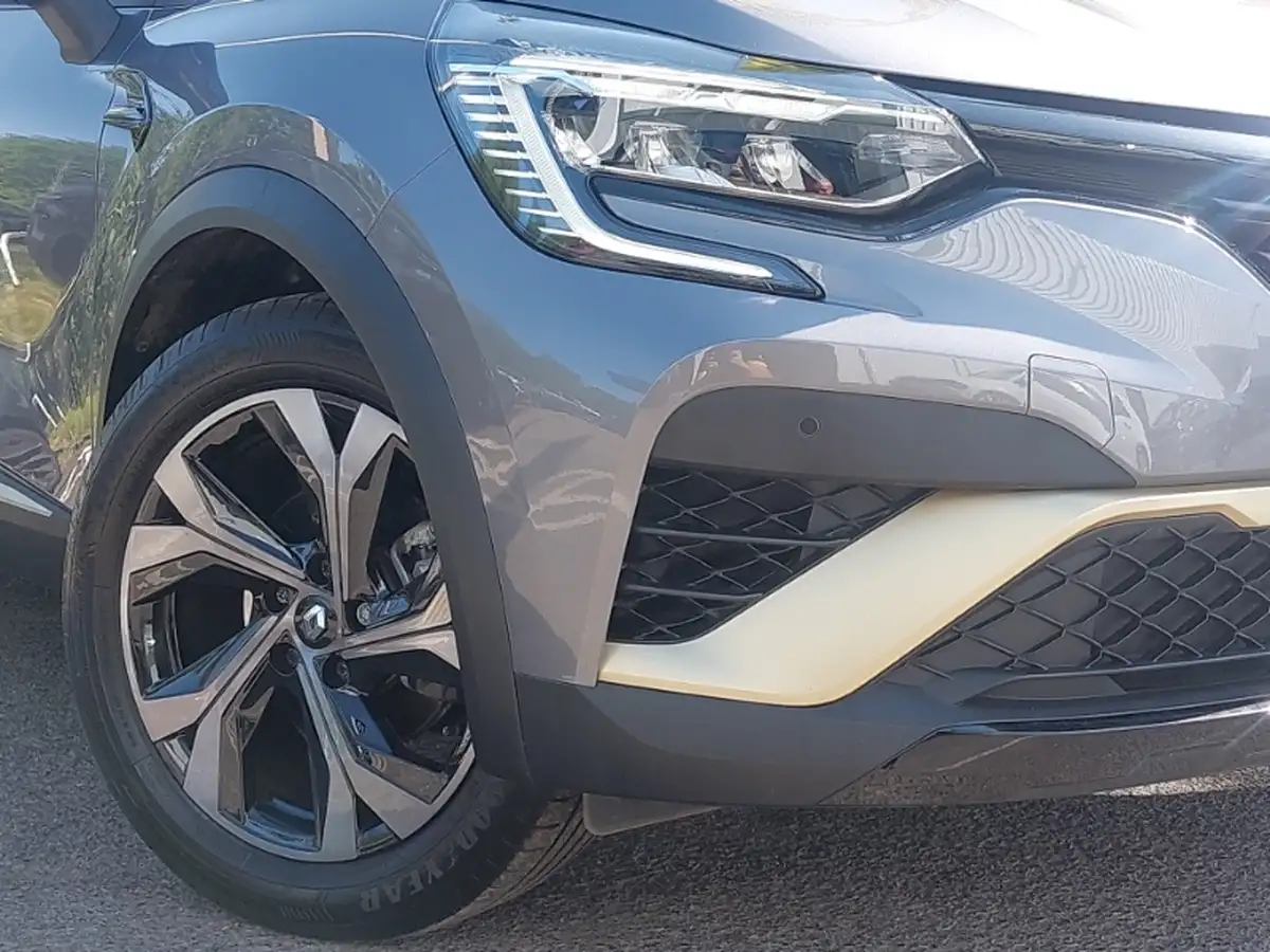 2024-renault-captur-16-e-tech-engineered-145ps-full-big-8