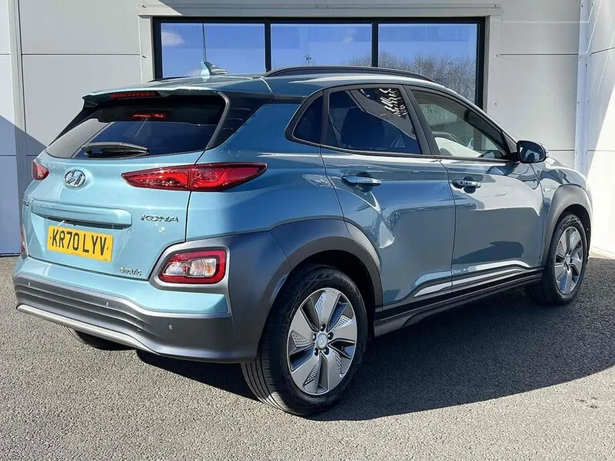 2020-hyundai-kona-e-premium-204ps-big-10