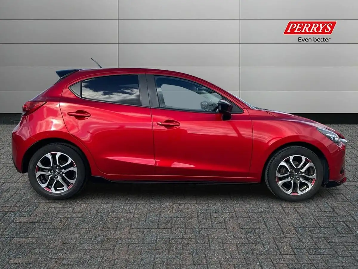2016-mazda-mazda2-15-sport-black-big-2