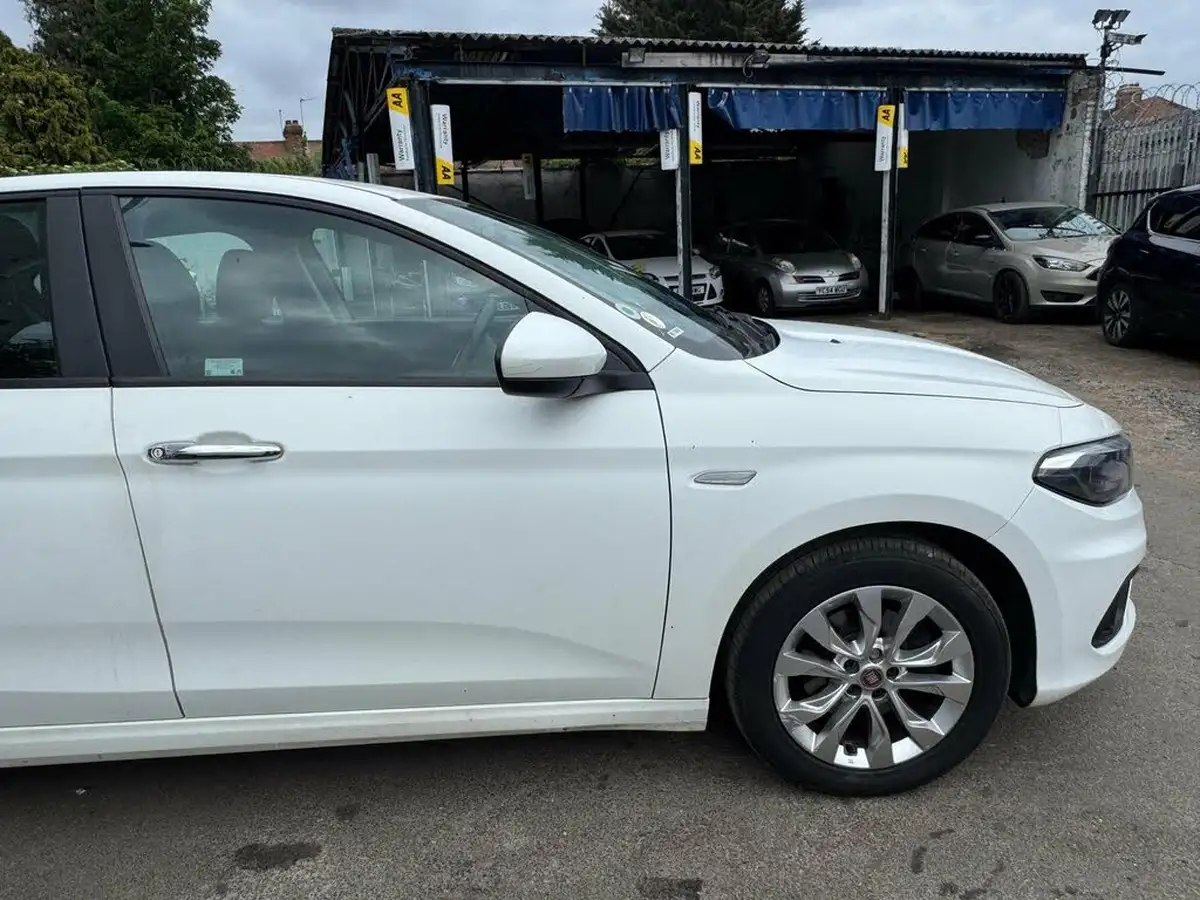 2018-fiat-tipo-14-easy-plus-hatchback-big-9
