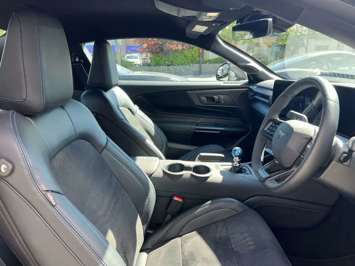 2024-ford-mustang-50-v8-dark-horse-big-12
