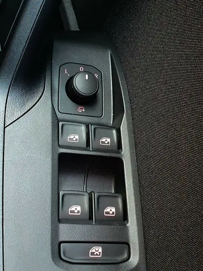 2025-seat-ibiza-big-51