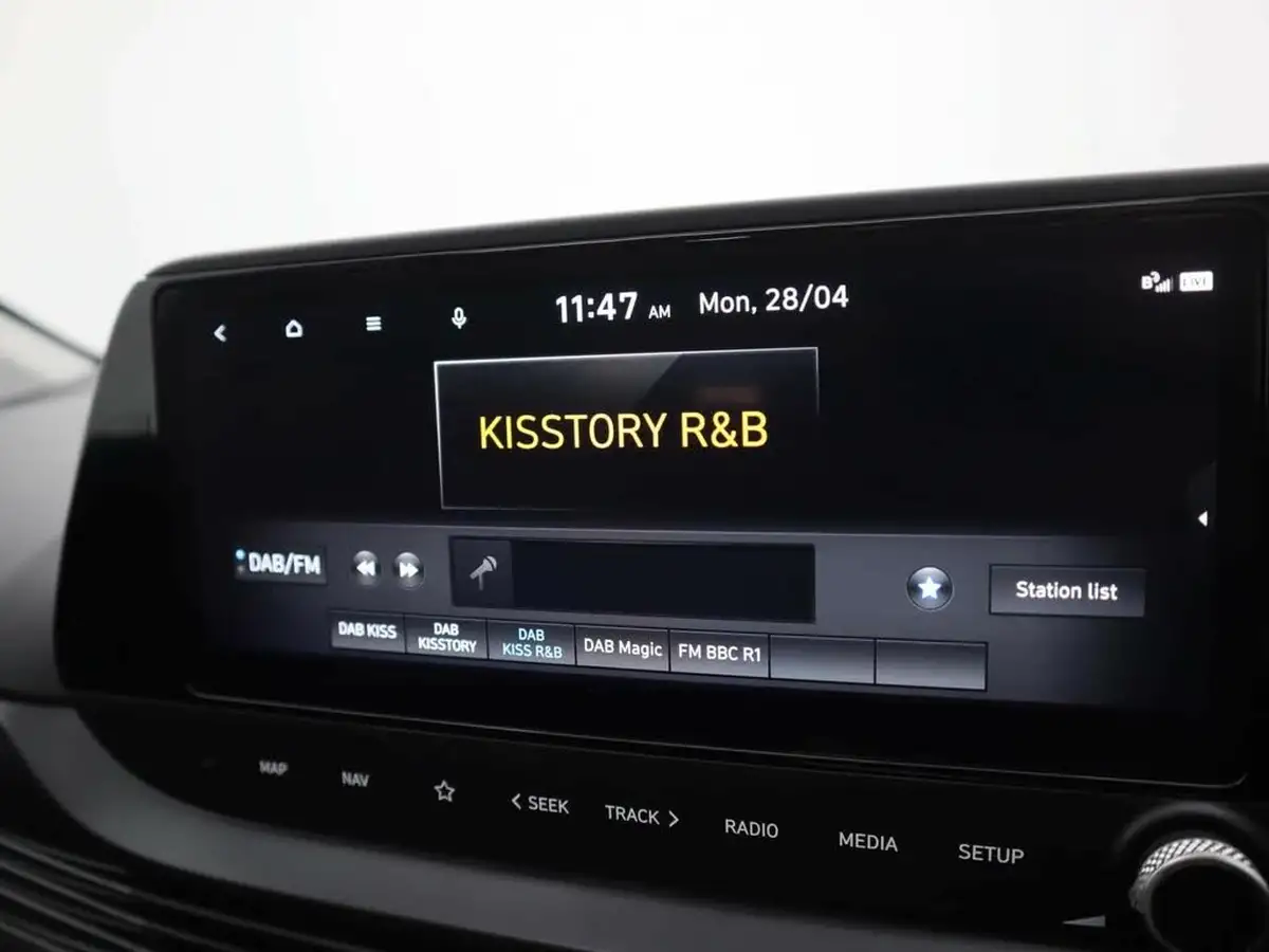 2024-hyundai-i20-10-t-gdi-ultimate-big-22