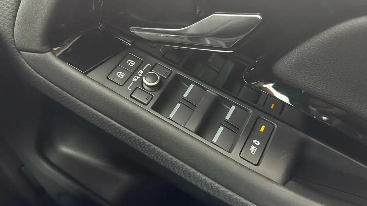 2021-land-rover-range-rover-evoque-20-d165-s-big-22