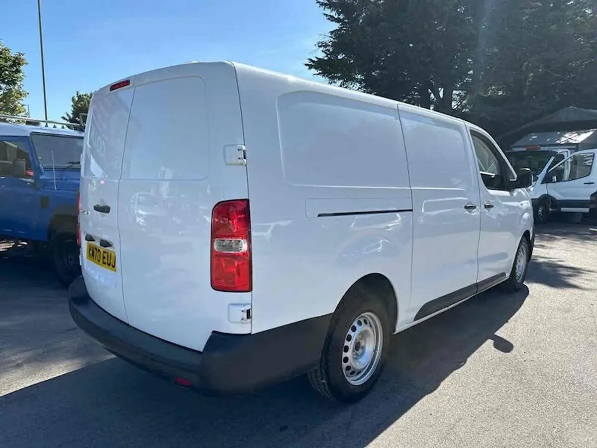 2020-citroen-dispatch-15bluehdi-enterprise-xl-1000-100pseu6dt-e-big-5