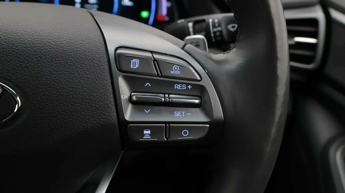 2020-hyundai-kona-e-premium-136ps-39kwh-big-26