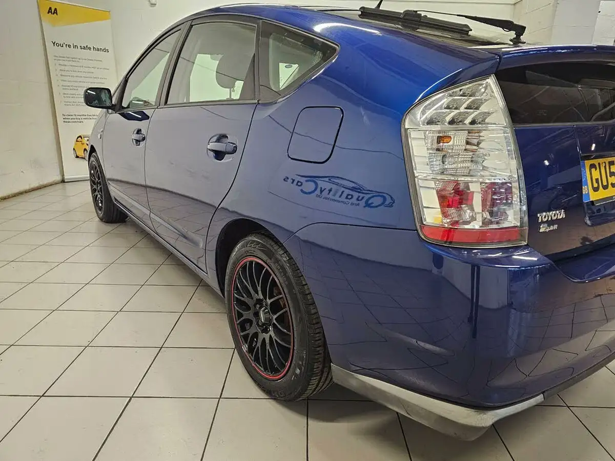 2008-toyota-prius-15-vvt-i-t-spirit-big-11