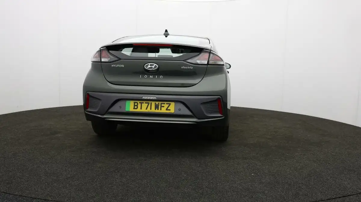 2022-hyundai-ioniq-e-premium-electric-big-64